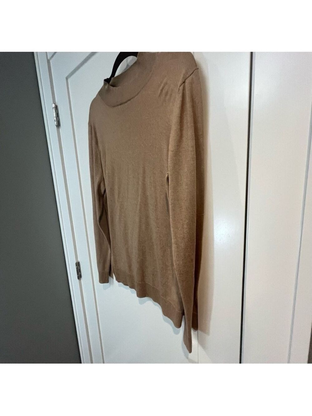 Amazon Essentials Beige Knit Sweater - Picture 2 of 6